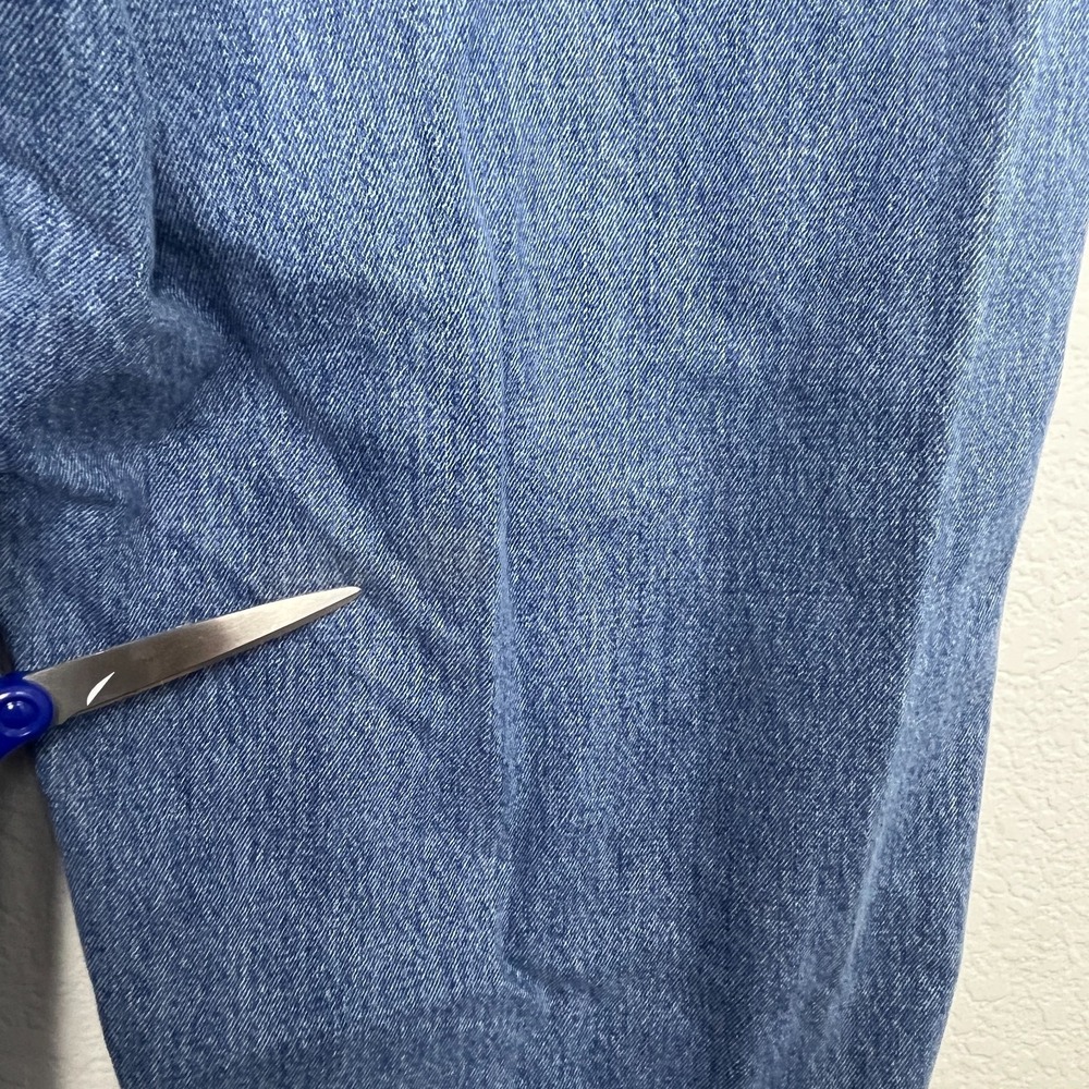 Levi's 550 Jeans Mens 48x30 Blue Denim Cotton Stretch Medium Wash Relaxed Fit - Picture 16 of 16